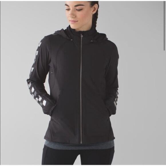 Lululemon Feelin' Frosty Softshell Insulated Fleece Lined Jacket / Coat - size 4 - Picture 1 of 11